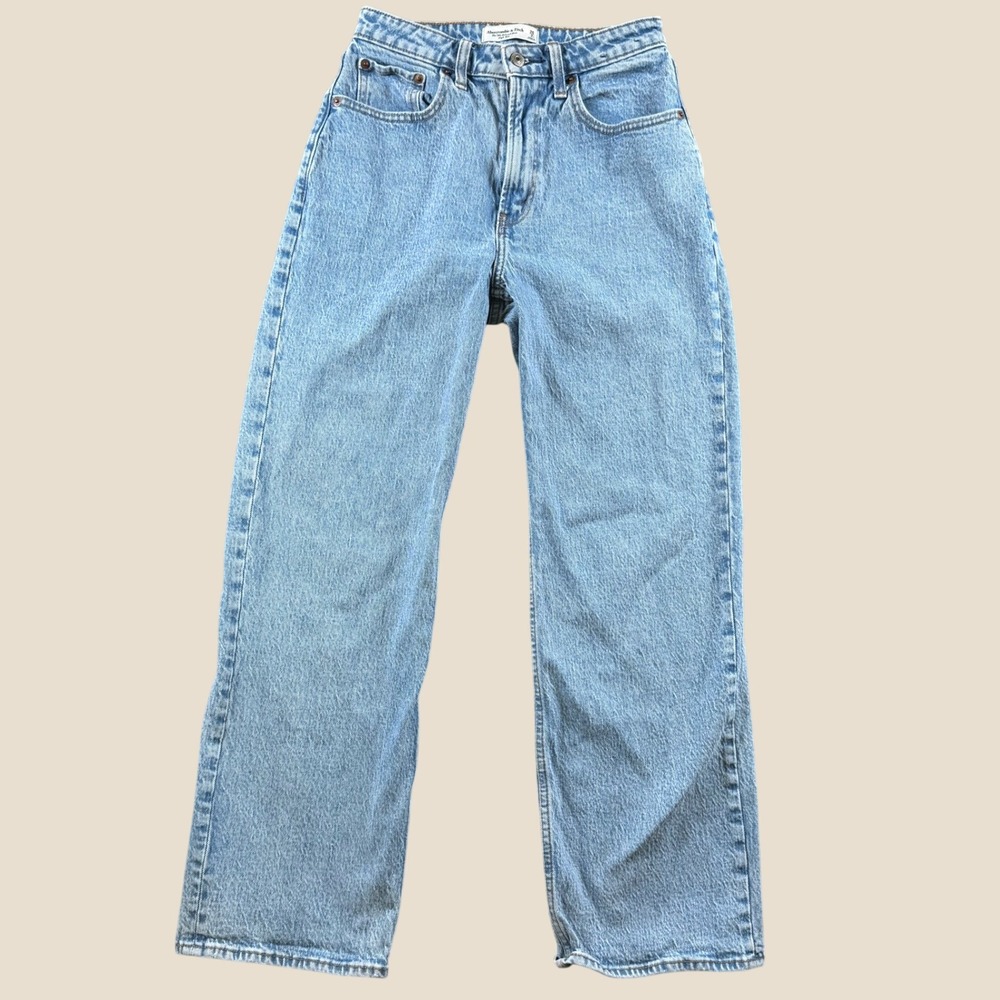 Abercrombie Fitch Jeans Women 26/2S Light Blue 90s Relaxed High Rise Curve Love